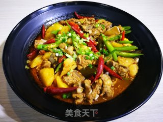 土豆炖排骨的做法