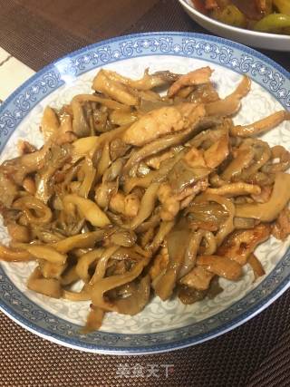 平菇炒肉的做法