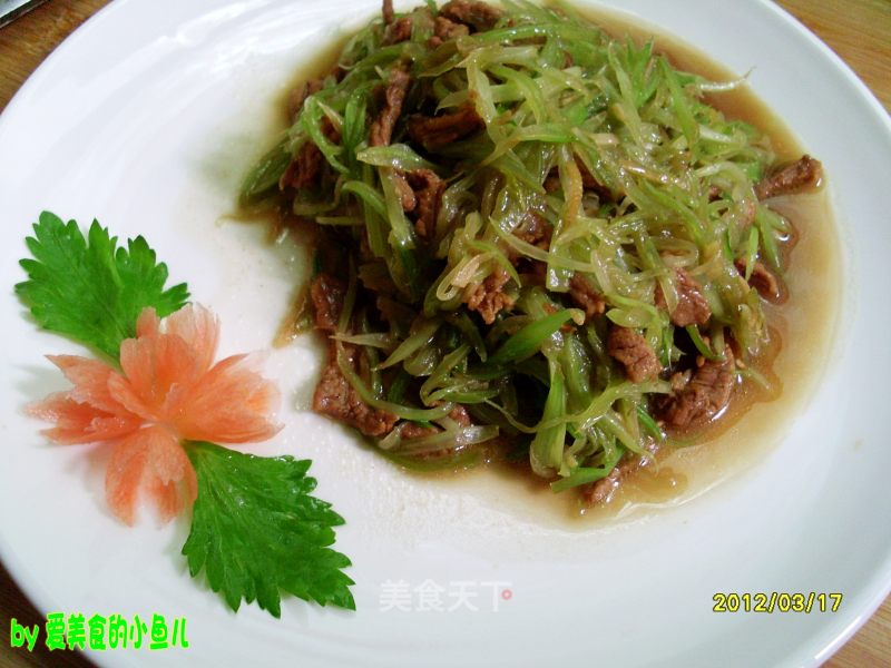 美味的芹菜丝炒肉的做法
