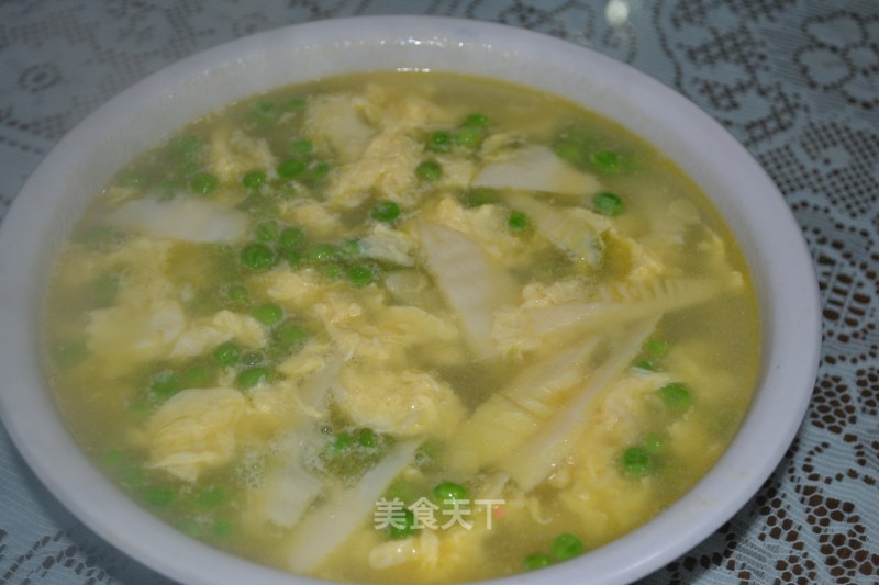 竹笋豌豆蛋花汤的做法