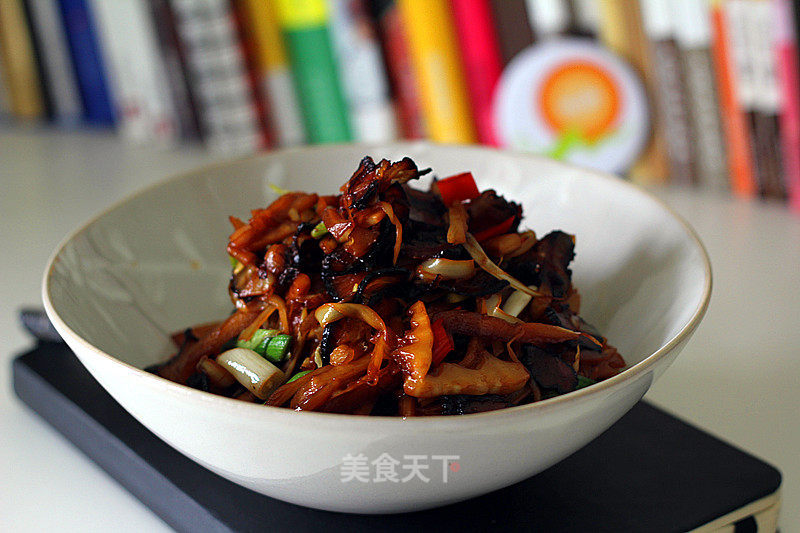 广西酸笋炒酱油肉的做法