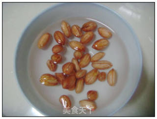 蜂蜜牛奶花生粥的做法步骤：2