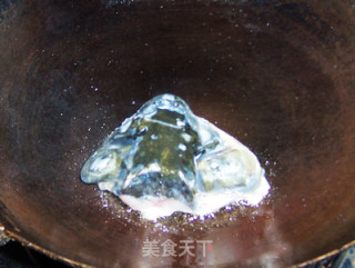 滋味浓厚的鱼头海带汤的做法步骤：4