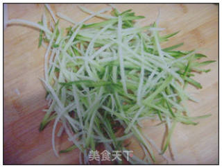 萝卜鸡蛋饼的做法步骤：1