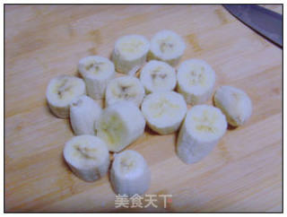 拔丝香蕉的做法步骤：1