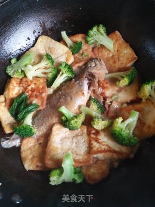 煎烧鱼豆腐的做法