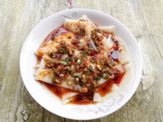 凉拌饺子皮的做法