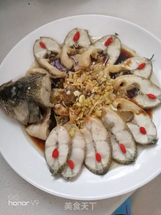 清蒸鲈鱼的做法