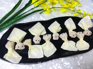 金鱼馄饨的做法