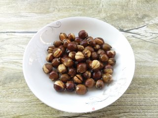 爆孜然莲子的做法