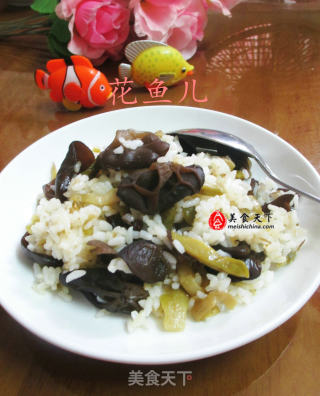 榨菜丝黑木耳炒饭
