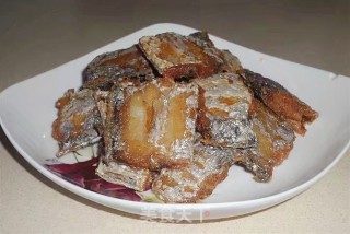 油炸带鱼的做法