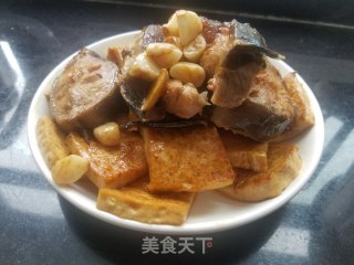 鲶鱼烧豆腐的做法