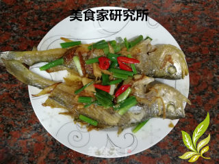 香煎黄花鱼焗豆酱的做法