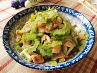 苦瓜白玉菇炒肉的做法
