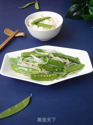 豆芽菜炒荷兰豆的做法