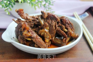 红烧鸭锁骨的做法