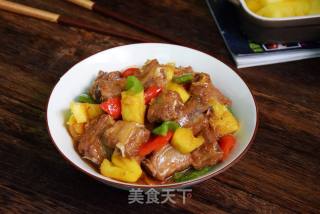 菠萝炖排骨的做法