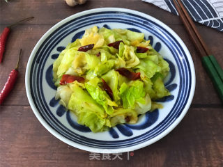 炝炒手撕包菜的做法