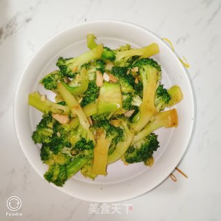 蒜蓉西蓝花的做法