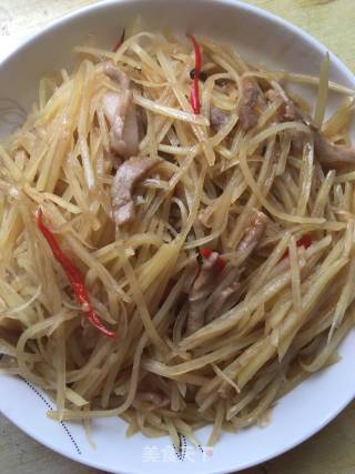 土豆丝炒肉的做法