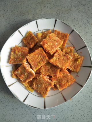 胡萝卜煎鸡蛋的做法
