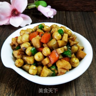 鲜莲子炒藕丁的做法