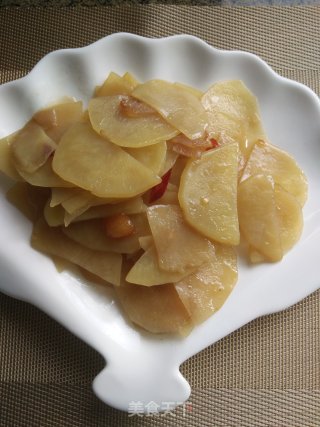 腊味土豆片的做法