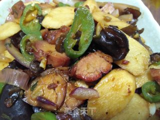 尖椒木耳山药片炒叉烧的做法