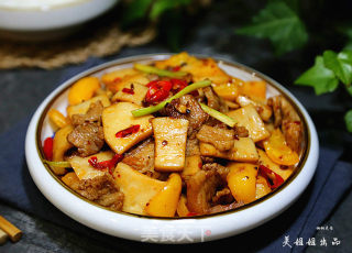 香辣五花肉炒杏鲍菇的做法