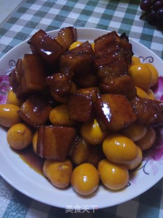 红烧肉鹌鹑蛋的做法