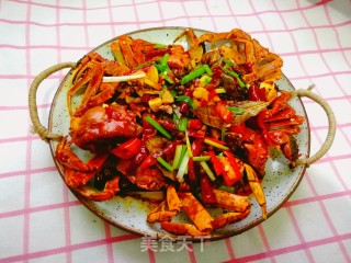 吮指香辣蟹的做法