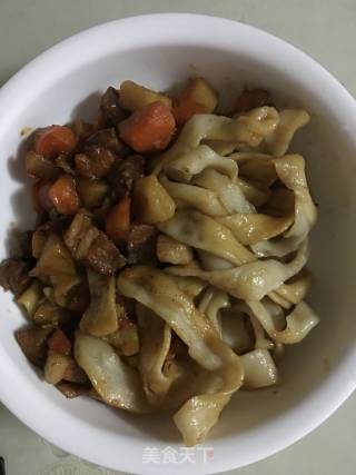 猪肉土豆胡萝卜焖面的做法