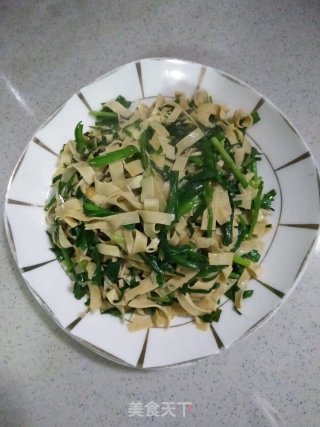 干豆腐炒韭菜的做法