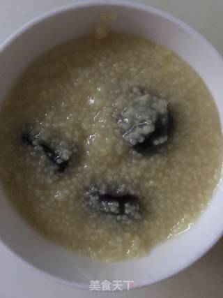 小米红枣粥的做法