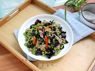 毛豆仁木耳炒肉丝的做法