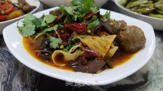 鸭血冒菜的做法