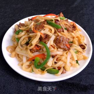 牛肉炒河粉的做法