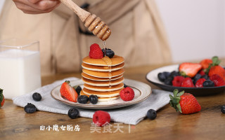 平底锅就能做的超快手pancake，吃一口幸福感爆棚~的做法