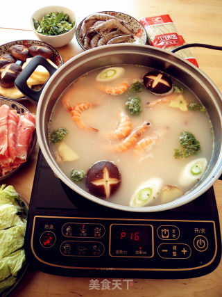鲜虾火锅的做法
