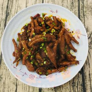 香辣鸡脚的做法