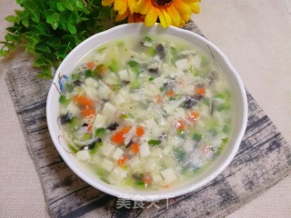 黄瓜木耳豆腐汤的做法