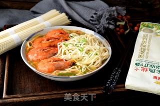 鲜虾萝卜丝热汤面的做法