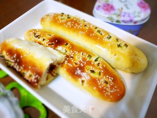芝葱肉松面包的做法