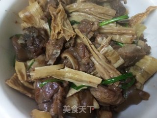 支竹焖羊排的做法