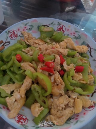 双椒炒鸡蛋的做法