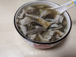养胃食疗—猪肚煲何首乌
