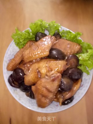 香菇炖鸡翅的做法