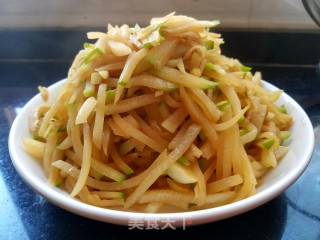黄豆酱爆萝卜丝的做法