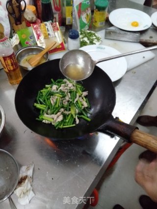 蒜薹炒肉丝的做法